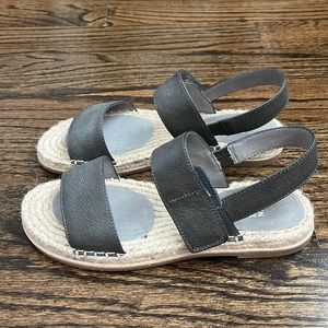 Eileen Fisher espadrille sandals - size 6.5